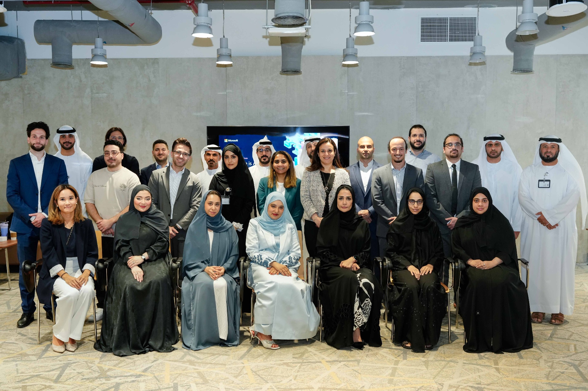 صورة جماعية للفرق المشاركة بدورة Agentic AI